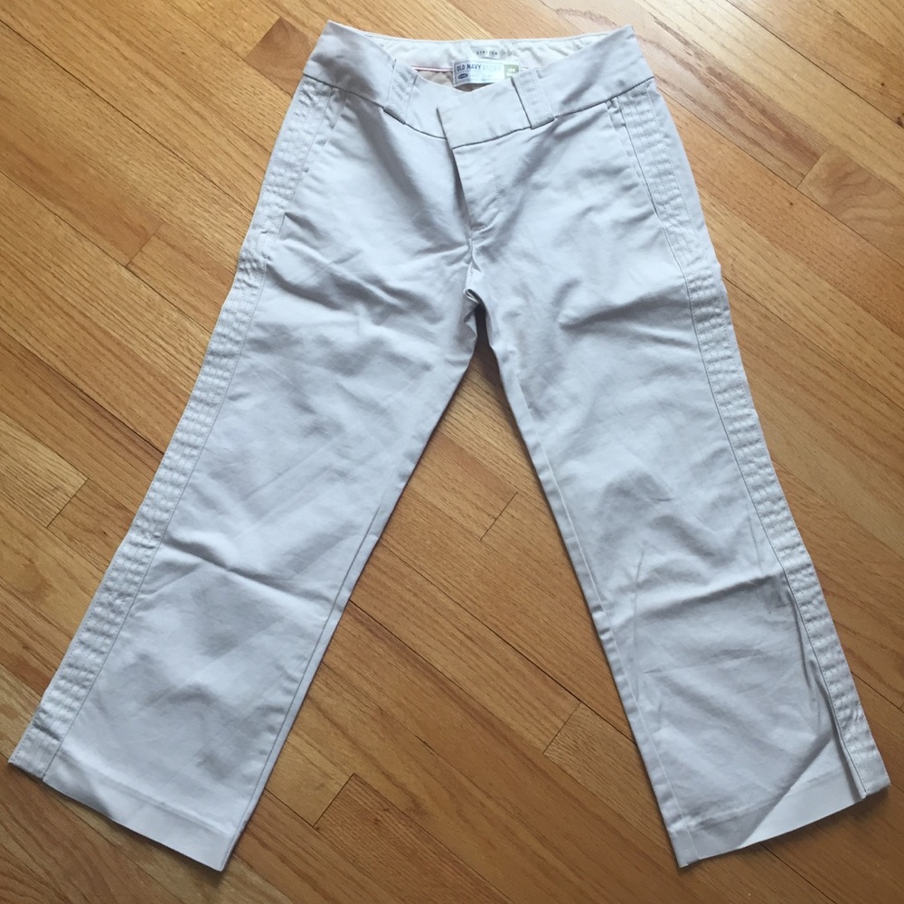 Old Navy Khaki Capris